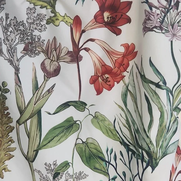 Vitamin A- Stunning Swimsuit - Picture 2 of 6